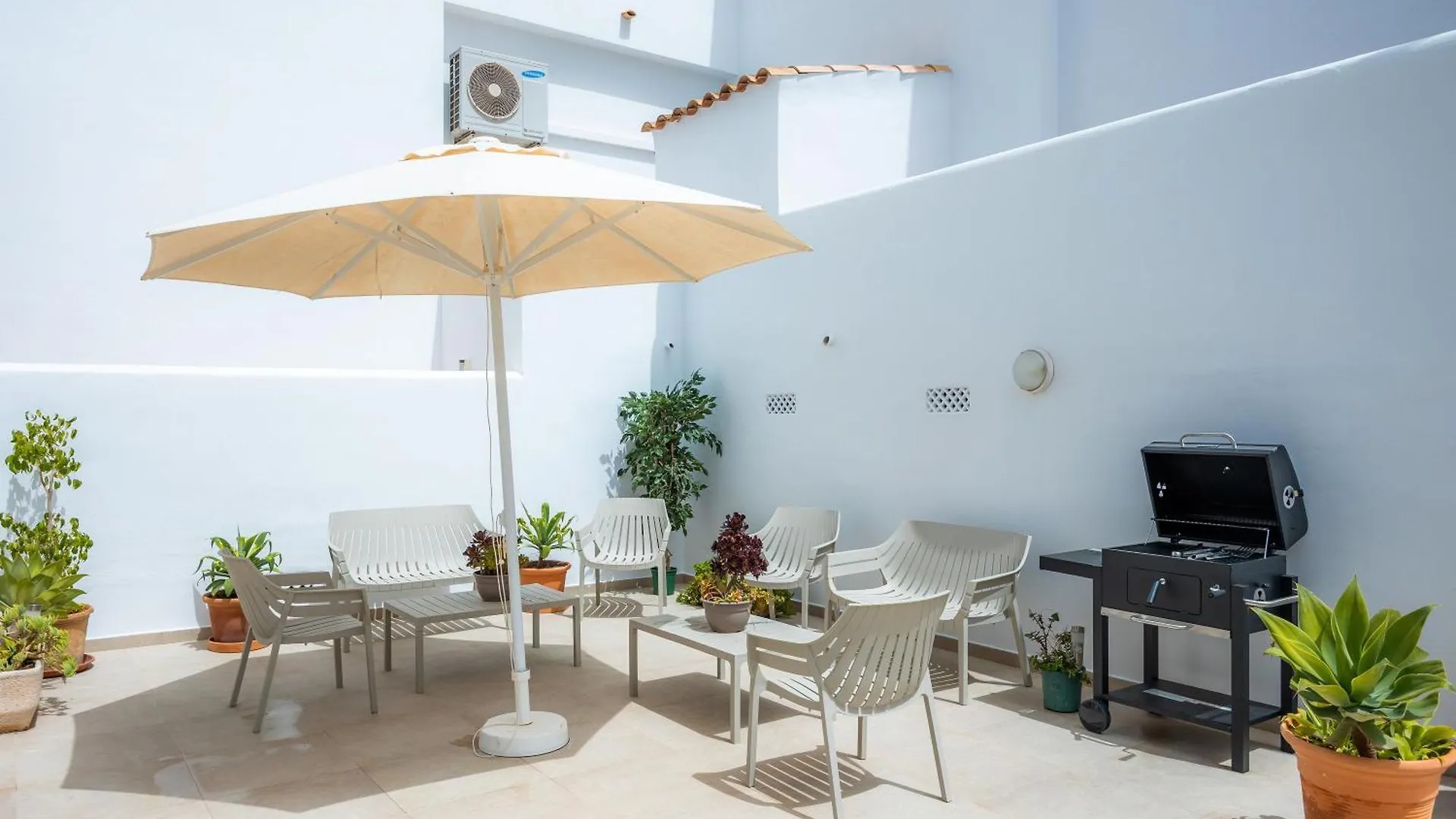 Апартаменты White Suites 2 Кала де Ор